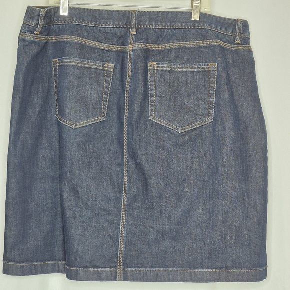 Boden Classic 5-Pocket Dark Wash Denim Above The Knee Skirt - Size 18L - Picture 2 of 10
